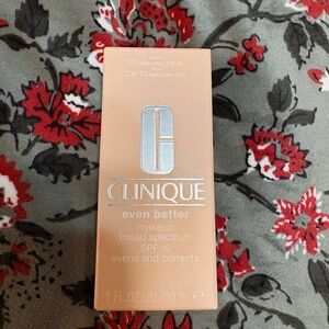 Clinique Even Better Makeup Broad Spectrum SPF 15 - Alabaster
